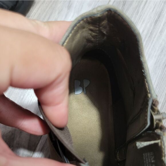 BP Leather Block Heel Ankle Boot Bootie Women's Size 8 Taupe Shoe - Picture 4 of 10